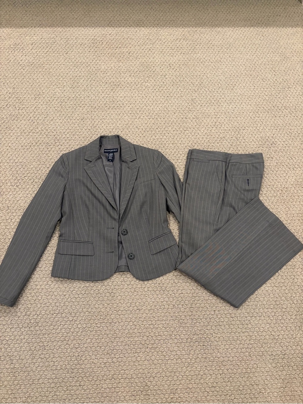 Banana Republic Gray Suit